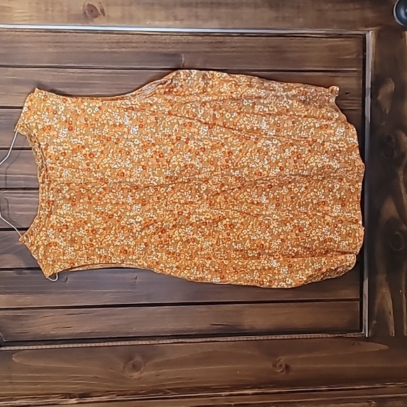 NWT Floral Tank (1X) - Picture 3 of 6